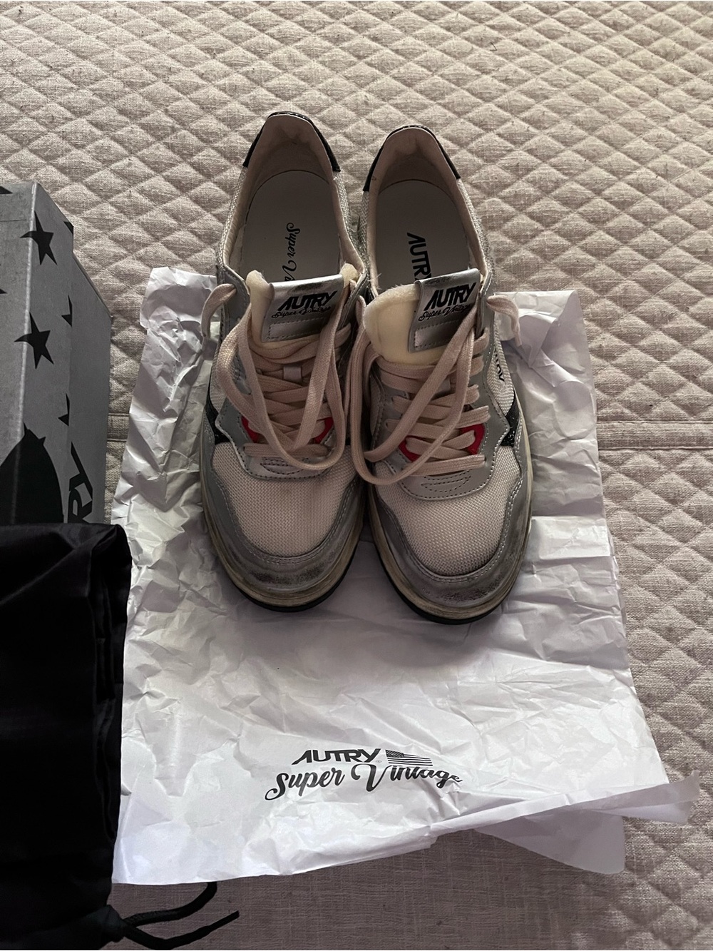 Autry Super Vintage Men's Sneakers in White, Silver & Gray